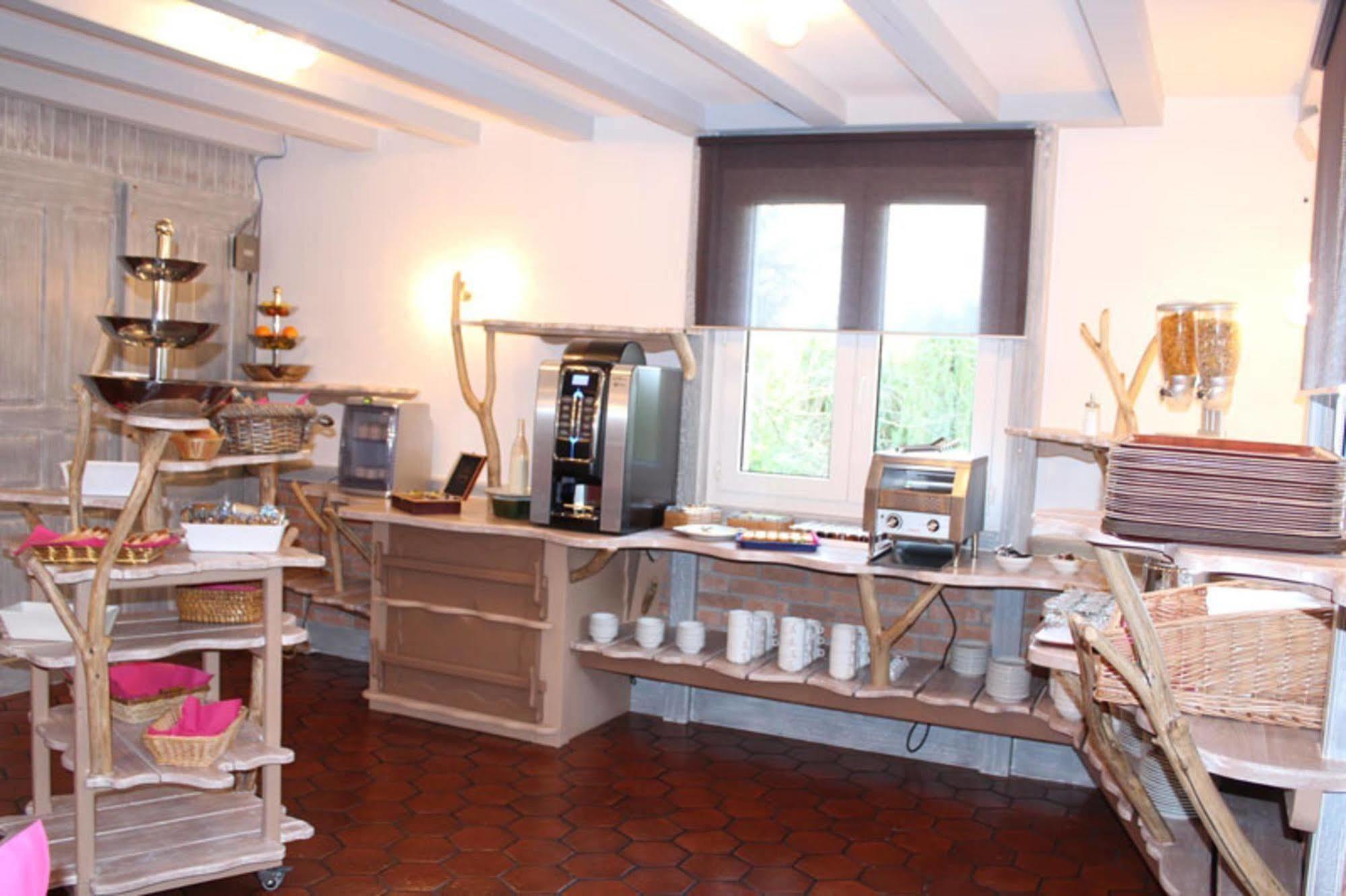 Auberge La Tomette, The Originals Relais Vitrac  エクステリア 写真