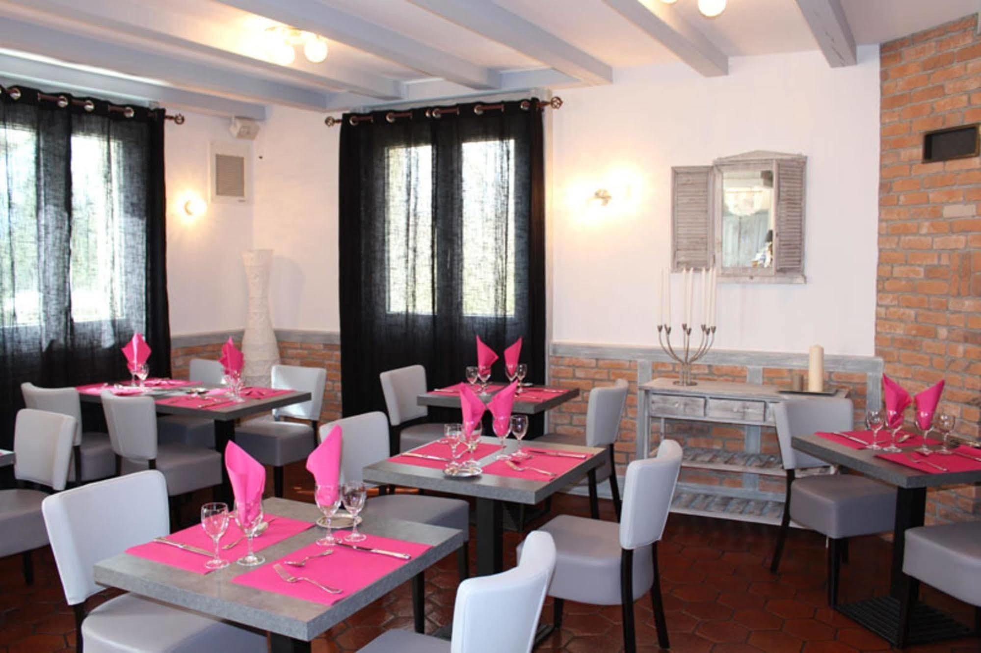 Auberge La Tomette, The Originals Relais Vitrac  エクステリア 写真