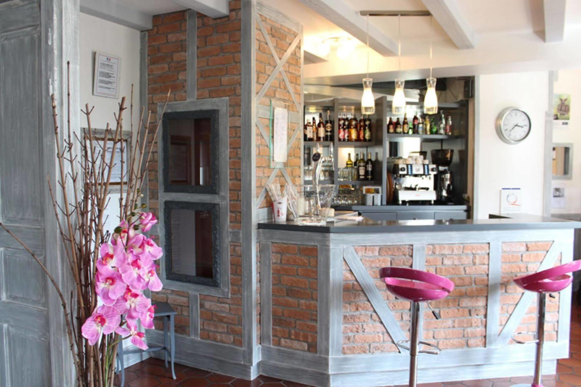 Auberge La Tomette, The Originals Relais Vitrac  エクステリア 写真